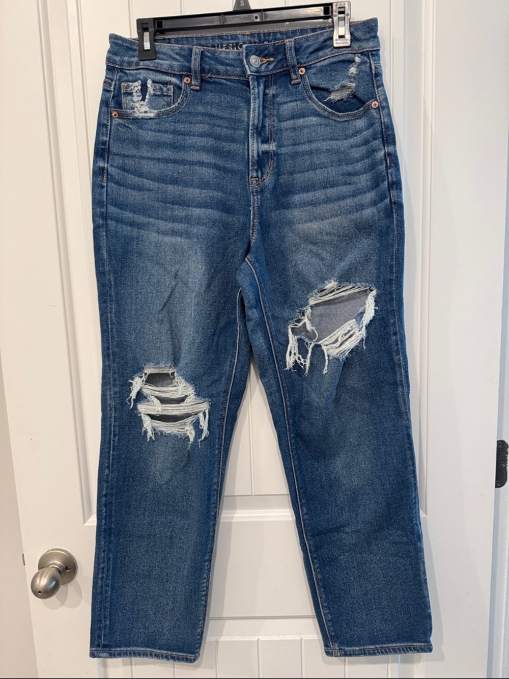 American Eagle Outfitters Distressed Mom Jeans - Medium Blue Stretch